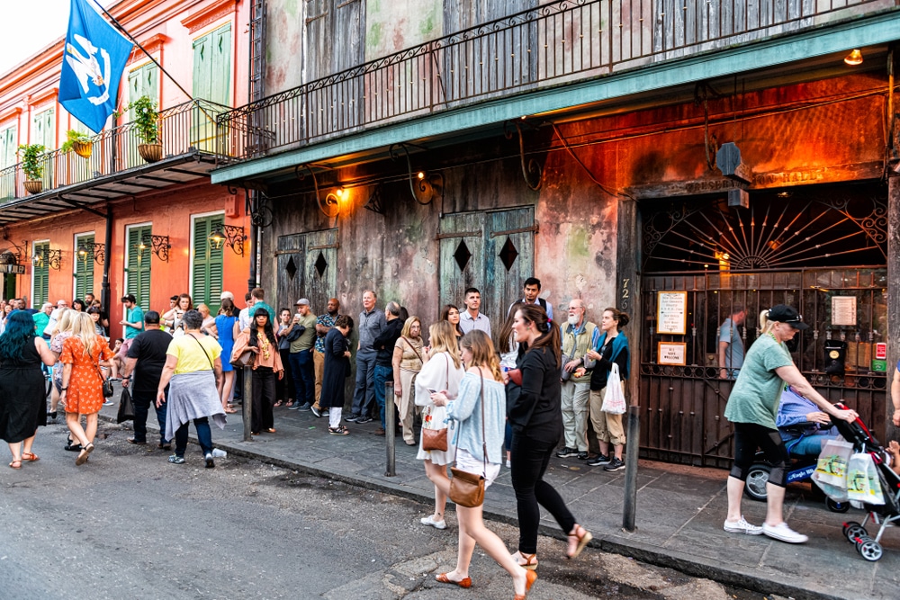 New,Orleans,,Usa,-,April,22,,2018:,People,Standing,In